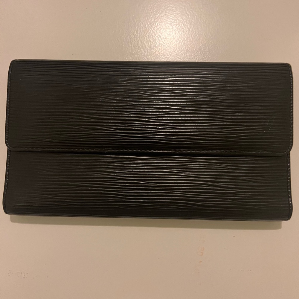 Authentic LOUIS VUITTON International Trifold Long Wallet  Black Epi